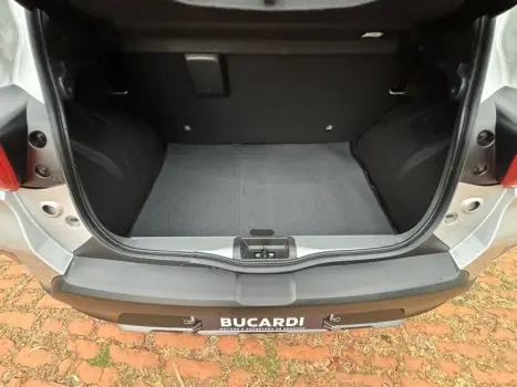 RENAULT Kwid 1.0 12V 4P SCE FLEX OUTSIDER, Foto 9