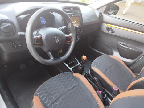RENAULT Kwid 1.0 12V 4P SCE FLEX OUTSIDER, Foto 8