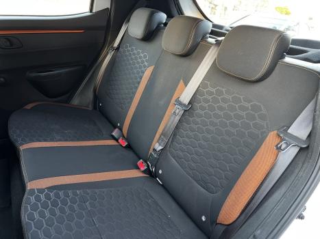 RENAULT Kwid 1.0 12V 4P SCE FLEX OUTSIDER, Foto 8