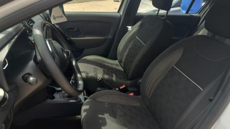 RENAULT Logan 1.0 12V 4P FLEX SCE ZEN, Foto 18