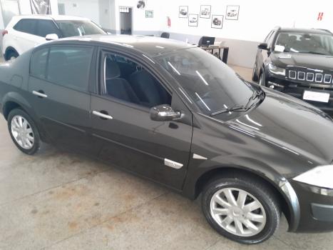 RENAULT Megane Sedan 1.6 16V 4P FLEX DYNAMIQUE, Foto 4