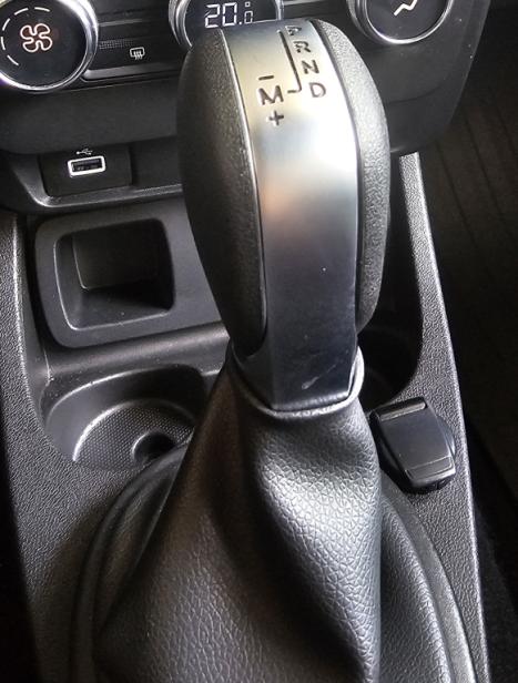 RENAULT Oroch 1.3 16V 4P OUTSIDER TURBO TCe AUTOMTICO CVT, Foto 12