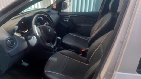 RENAULT Oroch 2.0 16V 4P FLEX DYNAMIQUE AUTOMTICO, Foto 4