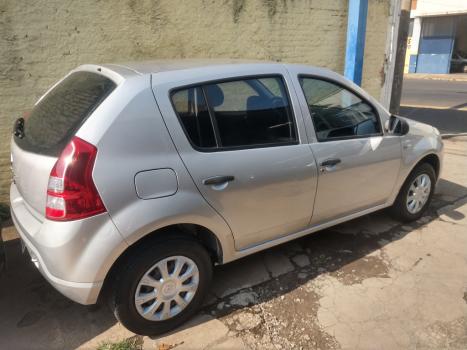 RENAULT Sandero 1.0 16V 4P FLEX AUTHENTIQUE, Foto 2