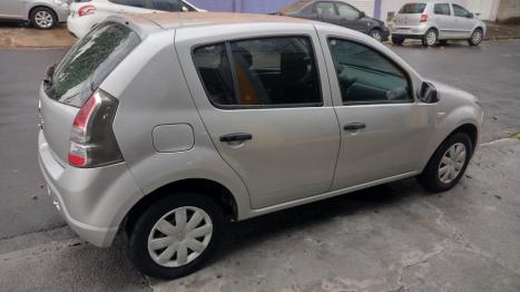 RENAULT Sandero 1.0 16V 4P FLEX EXPRESSION, Foto 2