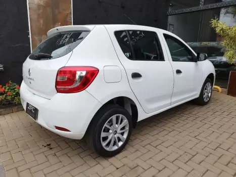 RENAULT Sandero 1.0 16V 4P FLEX AUTHENTIQUE, Foto 5