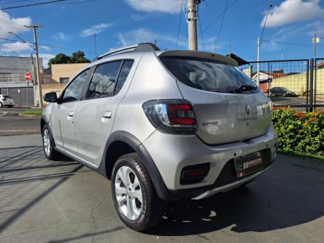 RENAULT Sandero 1.6 16V 4P FLEX STEPWAY RIP CURL, Foto 4