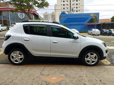 RENAULT Sandero 1.6 16V 4P FLEX SCE STEPWAY EXPRESSION, Foto 2