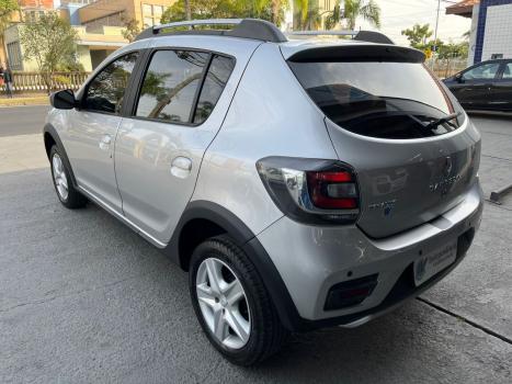 RENAULT Sandero 1.6 16V 4P FLEX SCE STEPWAY EXPRESSION, Foto 4