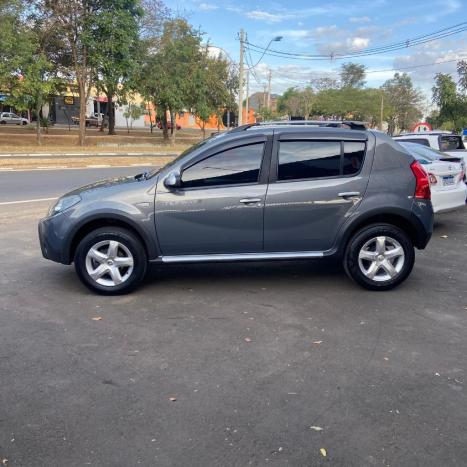 RENAULT Sandero 1.6 16V 4P FLEX STEPWAY, Foto 4