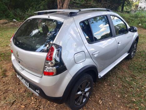 RENAULT Stepway 1.6 16V 4P FLEX INTENSE X-TONIC AUTOMTICO CVT, Foto 3