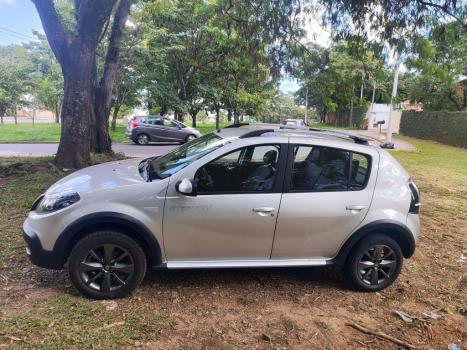 RENAULT Stepway 1.6 16V 4P FLEX INTENSE X-TONIC AUTOMTICO CVT, Foto 7
