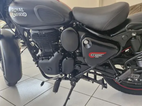 ROYAL ENFIELD Classic 350 ABS, Foto 6