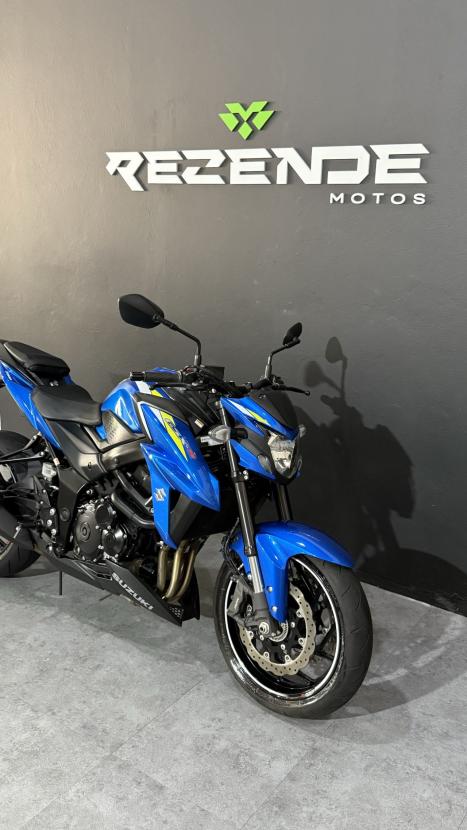 SUZUKI GSX 750 F , Foto 7