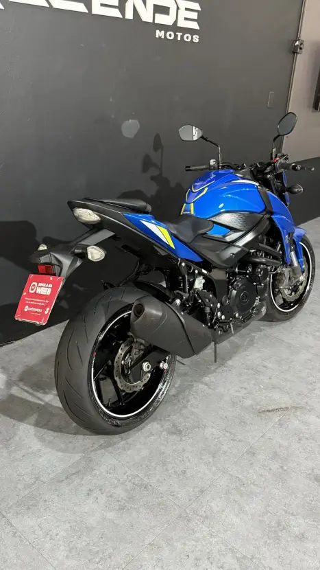 SUZUKI GSX 750 F , Foto 12