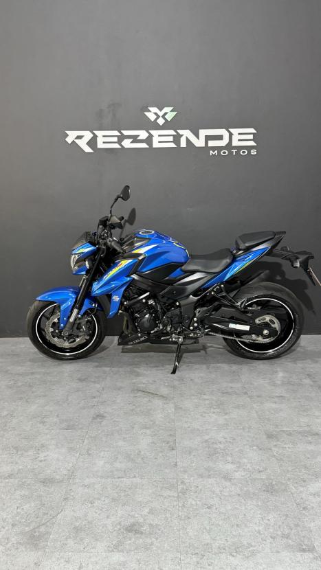 SUZUKI GSX 750 F , Foto 16