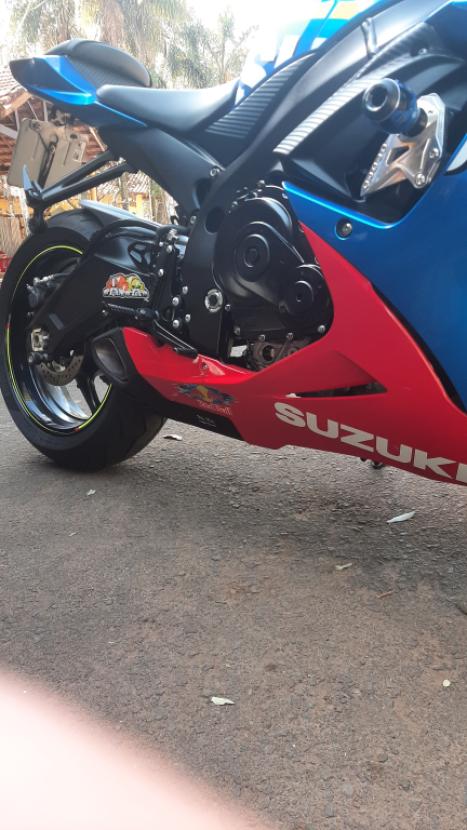 SUZUKI GSX-R 750 Srad MOTO GP, Foto 5