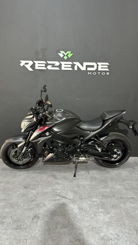 SUZUKI GSX-S 1000 F, Foto 3