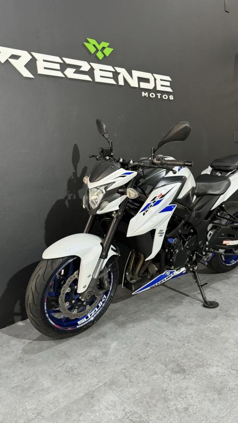 SUZUKI GSX-S 750 ABS, Foto 8