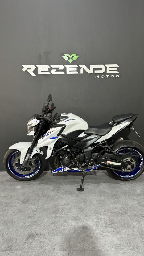 SUZUKI GSX-S 750 ABS, Foto 13