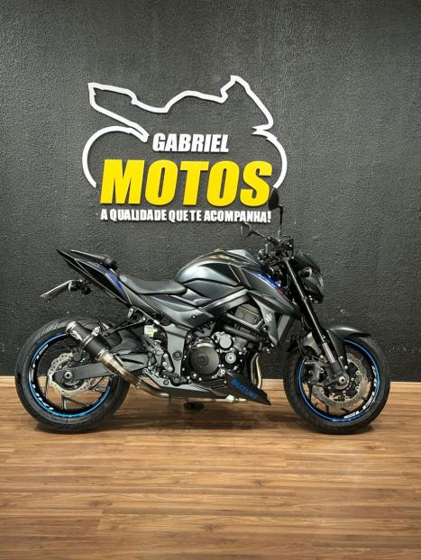 SUZUKI GSX-S 750 ABS, Foto 1