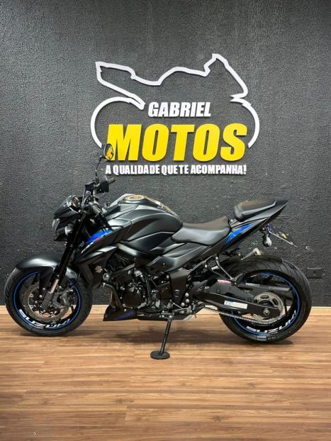 SUZUKI GSX-S 750 ABS, Foto 2