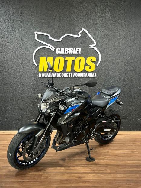 SUZUKI GSX-S 750 ABS, Foto 4