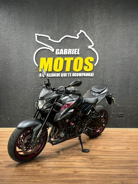 SUZUKI GSX-S 750 ABS, Foto 4