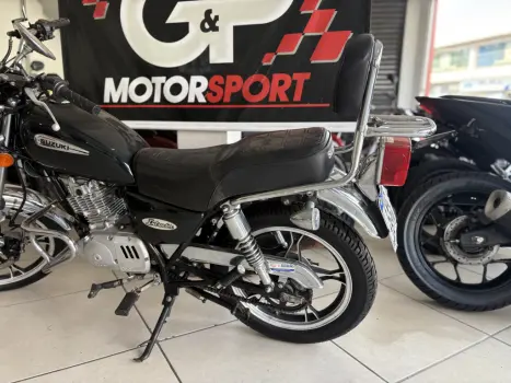 SUZUKI Intruder 125 , Foto 6