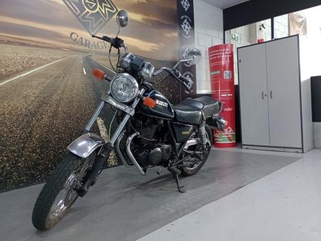 SUZUKI Intruder 250 , Foto 4