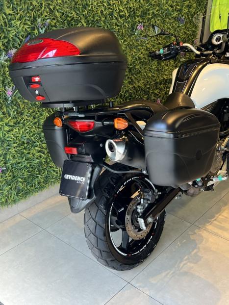 SUZUKI V-Strom DL 650 ABS, Foto 2