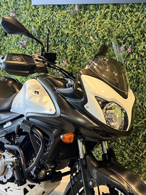SUZUKI V-Strom DL 650 ABS, Foto 4