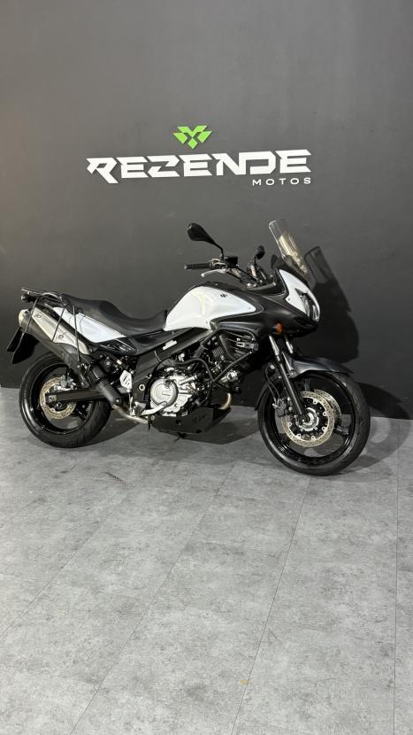 SUZUKI V-Strom DL 650 , Foto 6