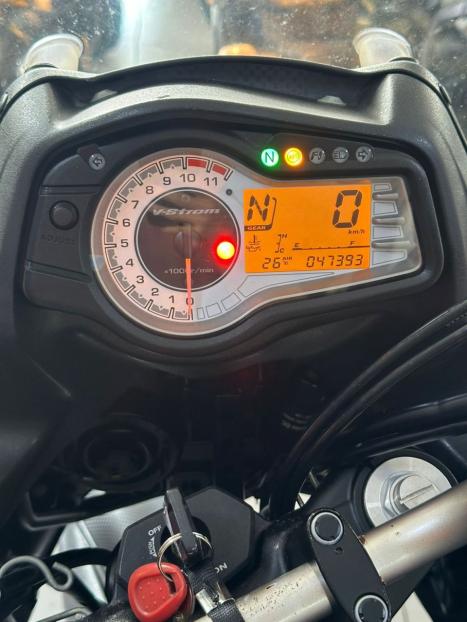 SUZUKI V-Strom DL 650 ABS, Foto 7