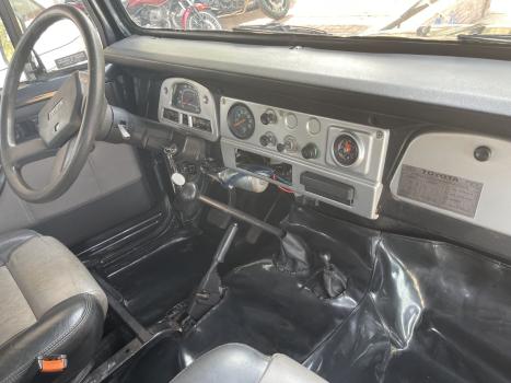 TOYOTA Bandeirante 3.7 4X4 DIESEL TETO RGIDO, Foto 6