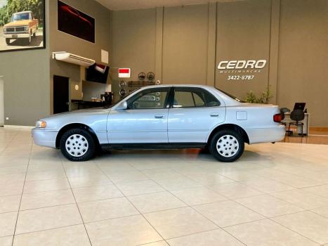 TOYOTA Camry 2.2 16V 4P LE AUTOMTICO, Foto 2