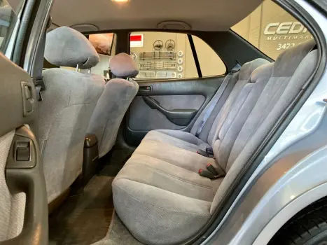 TOYOTA Camry 2.2 16V 4P LE AUTOMTICO, Foto 26