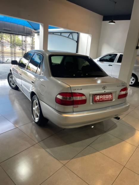 TOYOTA Corolla 1.8 16V 4P XEI, Foto 8
