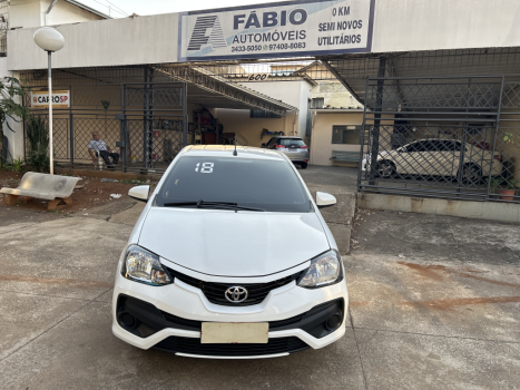 TOYOTA Etios Hatch 1.3 16V 4P FLEX X, Foto 1