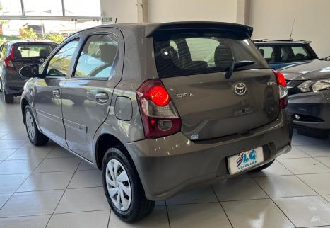 TOYOTA Etios Hatch 1.3 16V 4P FLEX EX, Foto 9