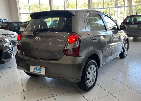 TOYOTA Etios Hatch 1.3 16V 4P FLEX EX, Foto 10