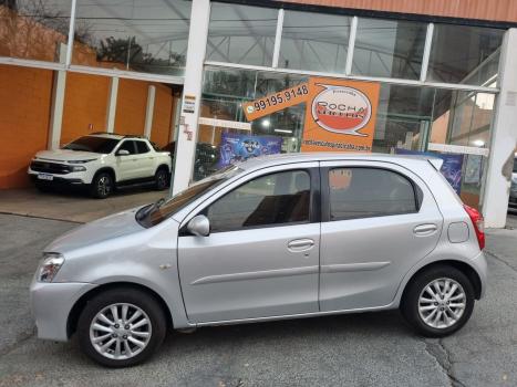 TOYOTA Etios Hatch 1.5 16V 4P FLEX XLS, Foto 2