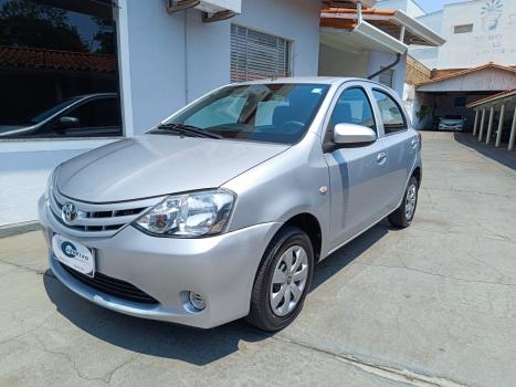 TOYOTA Etios Hatch 1.3 16V 4P FLEX X, Foto 4