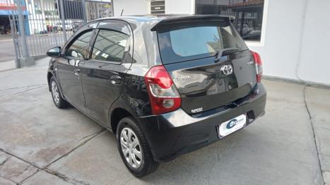 TOYOTA Etios Hatch 1.3 16V 4P FLEX X AUTOMTICO, Foto 6