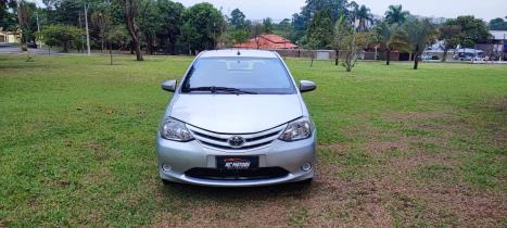 TOYOTA Etios Hatch 1.3 16V 4P FLEX X, Foto 4