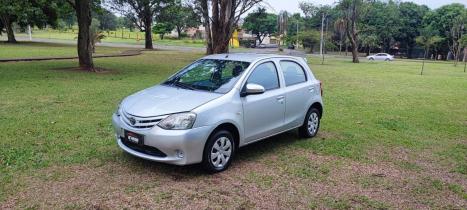 TOYOTA Etios Hatch 1.3 16V 4P FLEX X, Foto 5