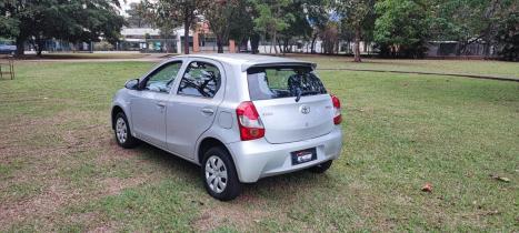 TOYOTA Etios Hatch 1.3 16V 4P FLEX X, Foto 7