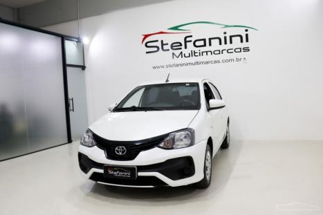 TOYOTA Etios Hatch 1.3 16V 4P FLEX X, Foto 1