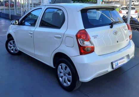 TOYOTA Etios Hatch 1.3 16V 4P FLEX X, Foto 4