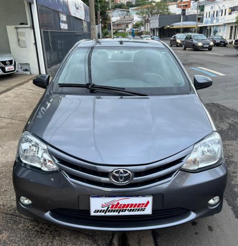 TOYOTA Etios Hatch 1.3 16V 4P FLEX X, Foto 2